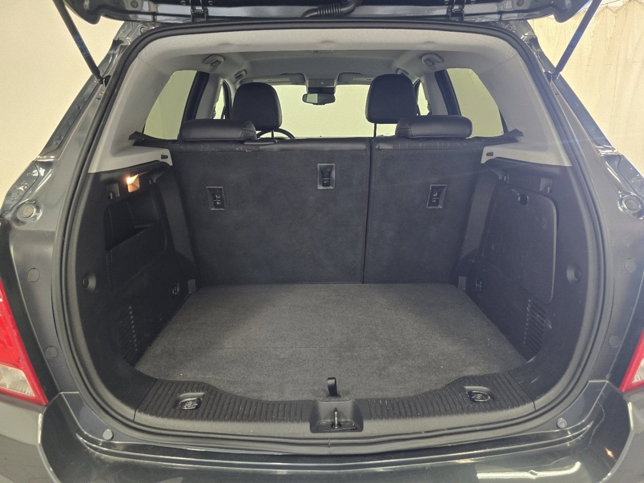 Used 2019 Chevrolet Trax LT w/ Driver Confidence Package image 15