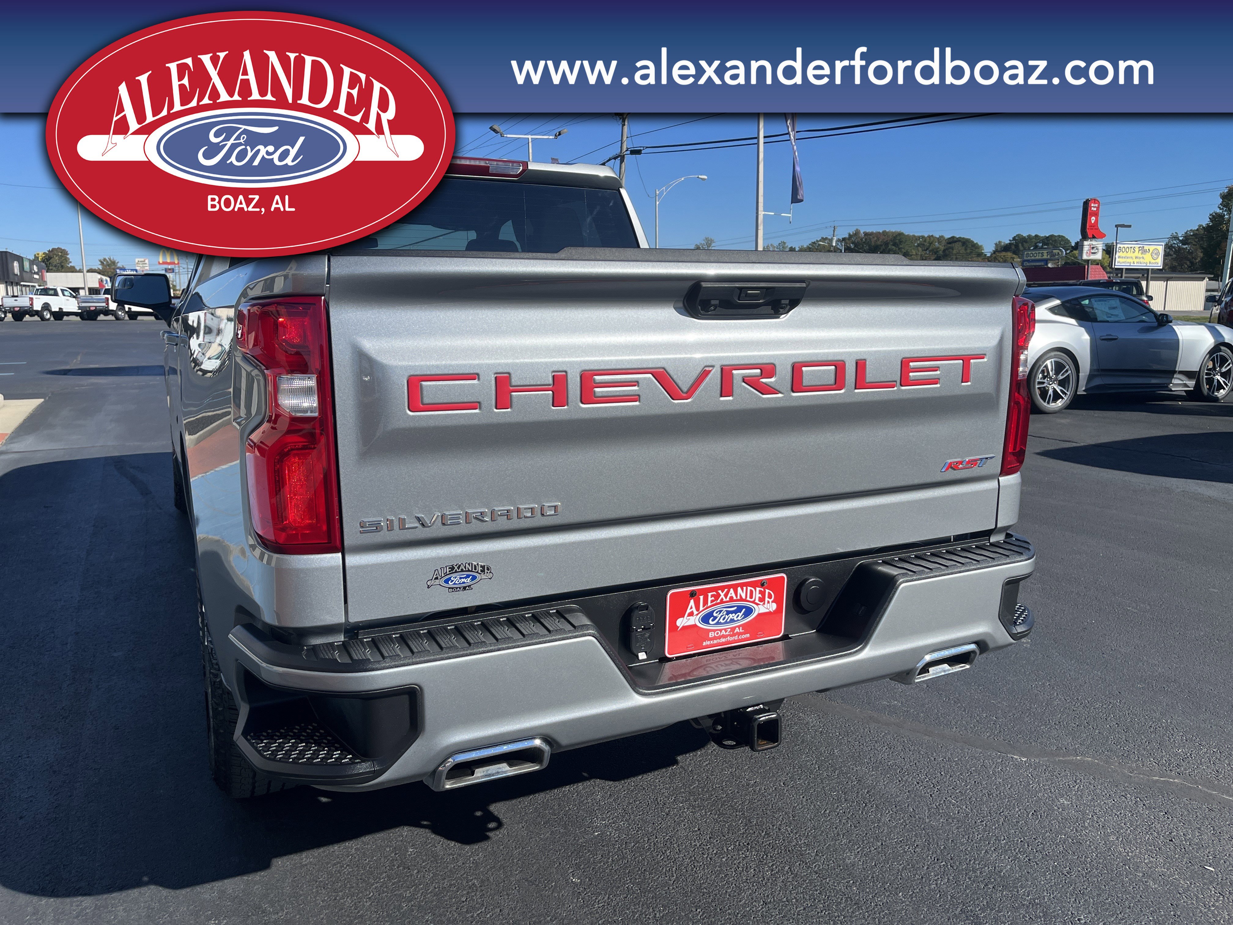 Used 2024 Chevrolet Silverado 1500 RST image 6