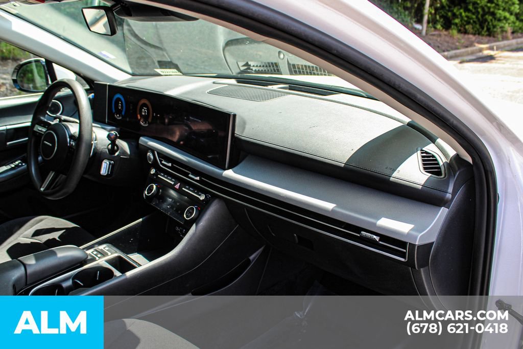 Used 2025 Hyundai Sonata SEL FWD image 22