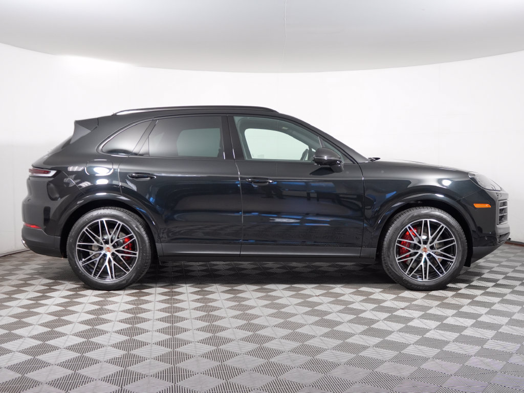 New 2026 Porsche Cayenne S AWD/4WD image 8