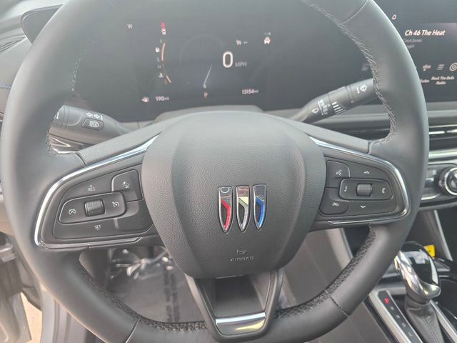 Used 2025 Buick Envista Sport Touring image 36
