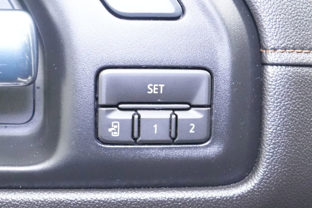 Used 2020 GMC Sierra 1500 AT4 w/ AT4 Premium Package AWD/4WD image 20