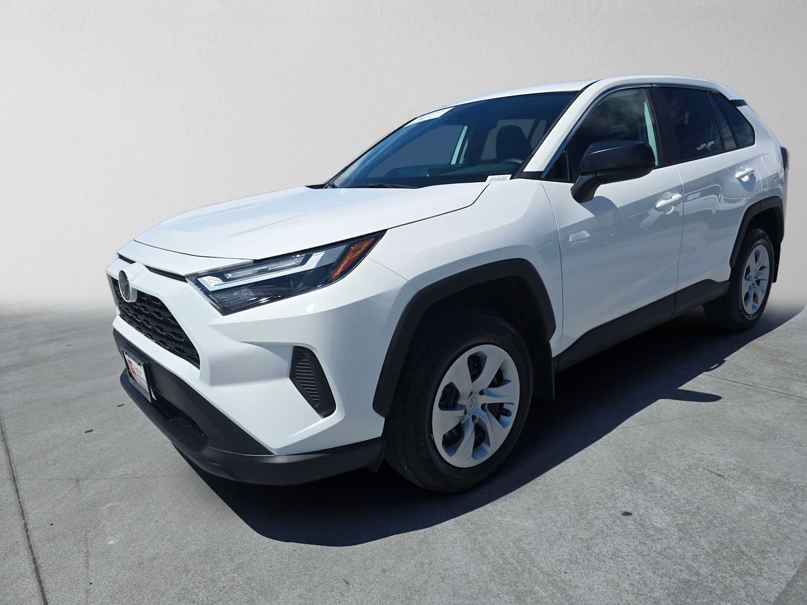 Used 2025 Toyota RAV4 LE AWD/4WD image 7