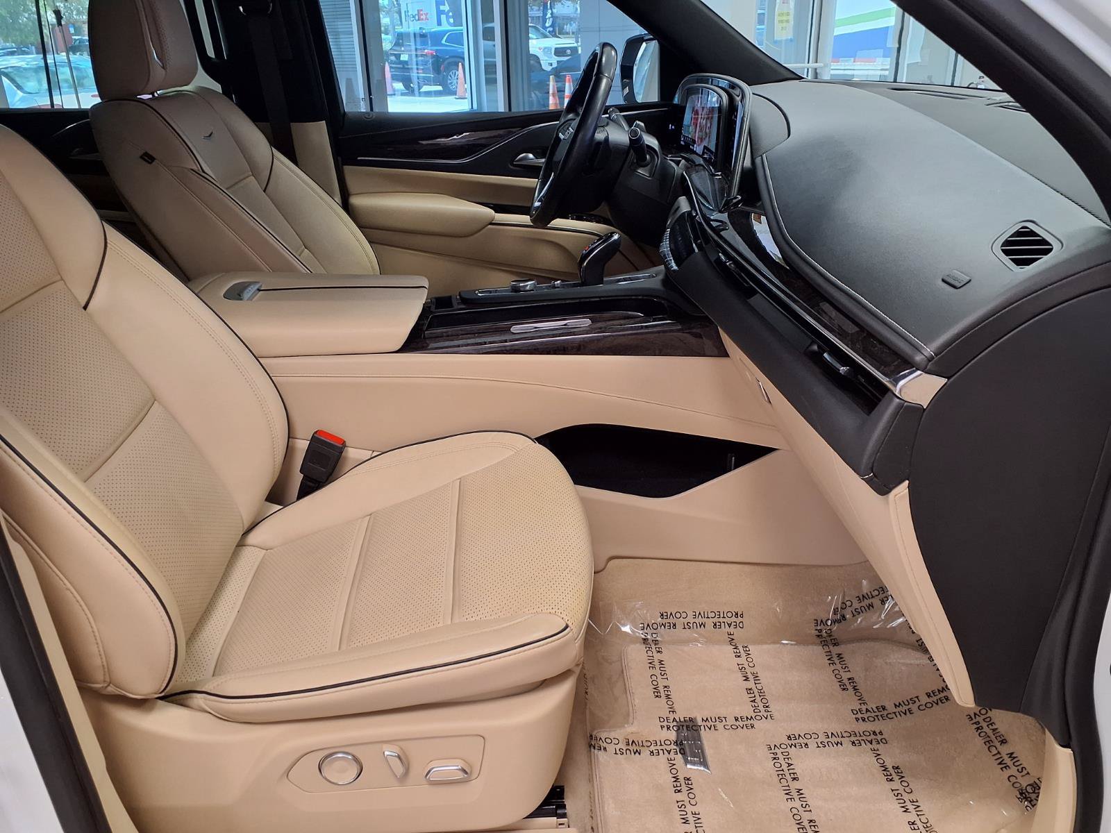 Certified 2023 Cadillac Escalade Premium Luxury w/ Performance Package AWD/4WD image 10