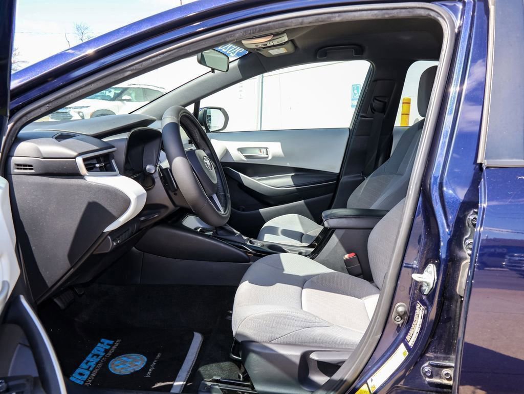 Used 2020 Toyota Corolla SE image 11