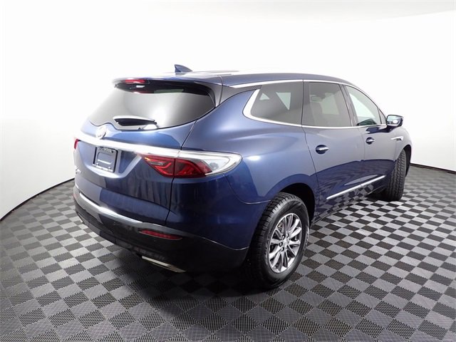 Used 2022 Buick Enclave Essence image 17