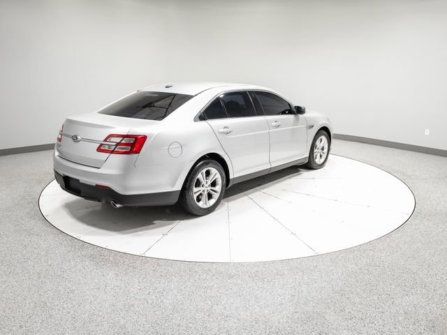Used 2018 Ford Taurus SE FWD image 29