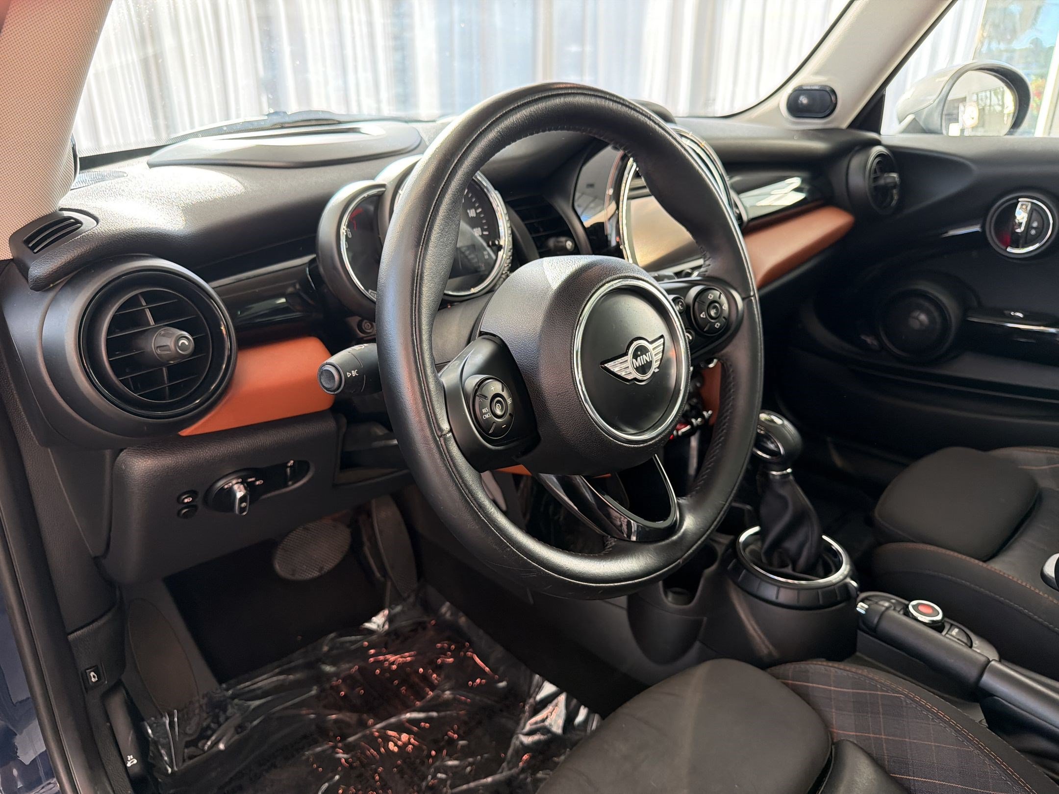 Used 2017 MINI Cooper S FWD image 4