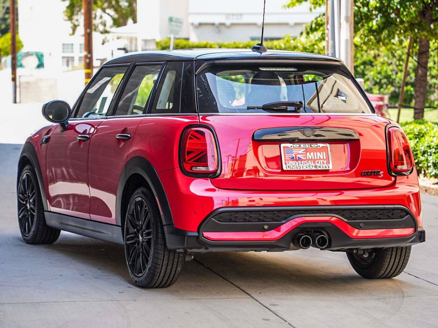 Certified 2024 MINI Cooper S FWD image 3