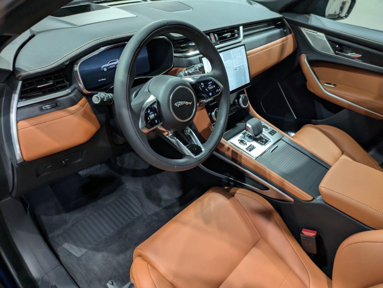 New 2026 Jaguar F-PACE R-Dynamic S image 7