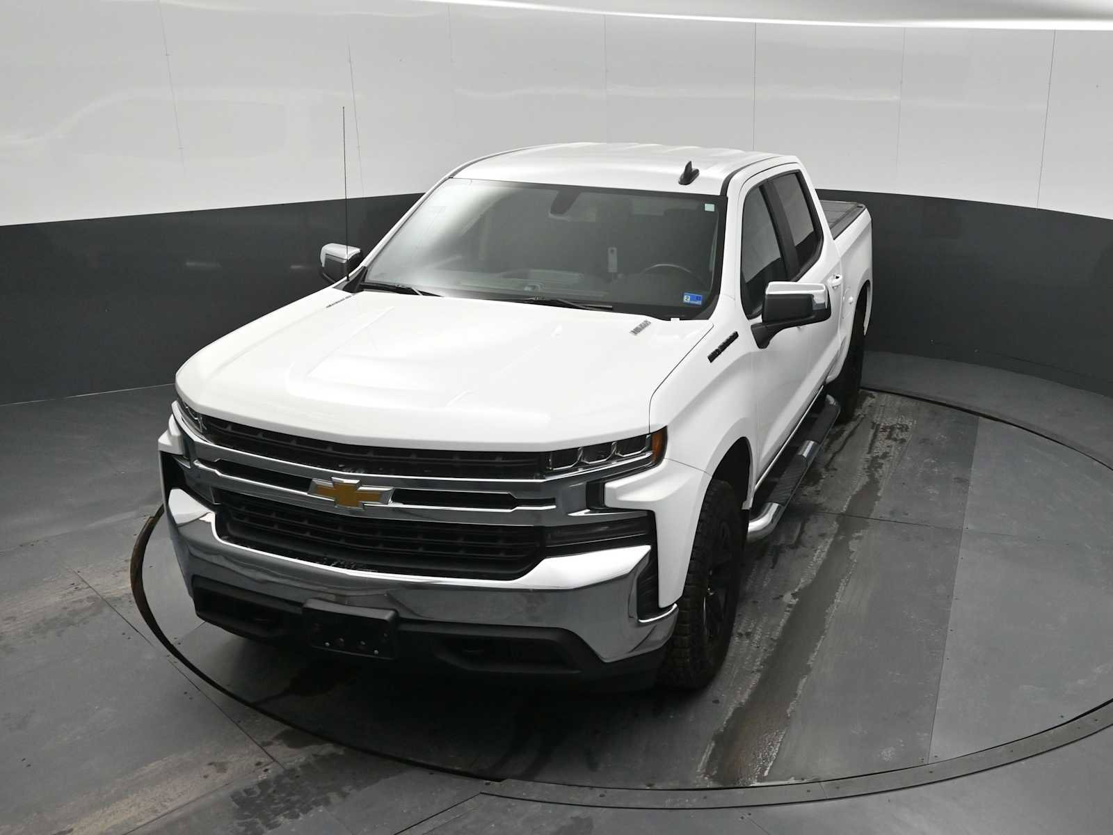Used 2021 Chevrolet Silverado 1500 LT w/ Bed Protection Package image 17