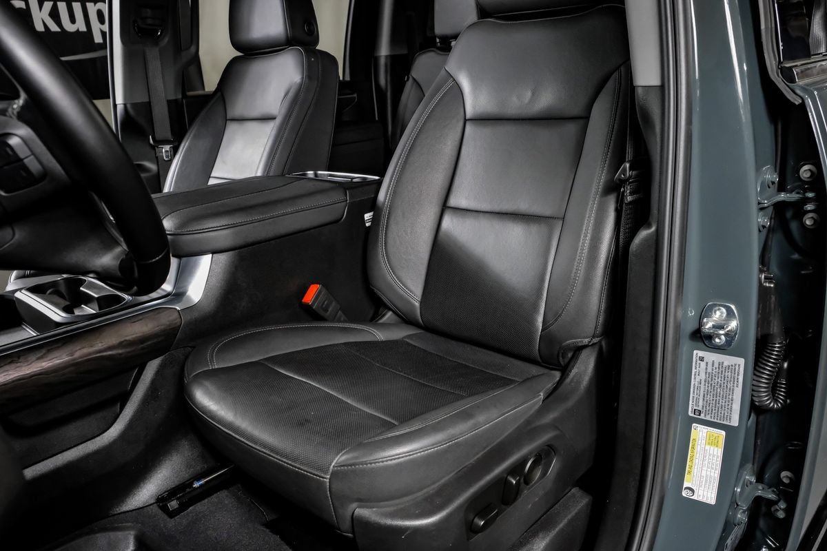 Used 2025 Chevrolet Silverado 2500 LTZ w/ LTZ Convenience Package AWD/4WD image 30