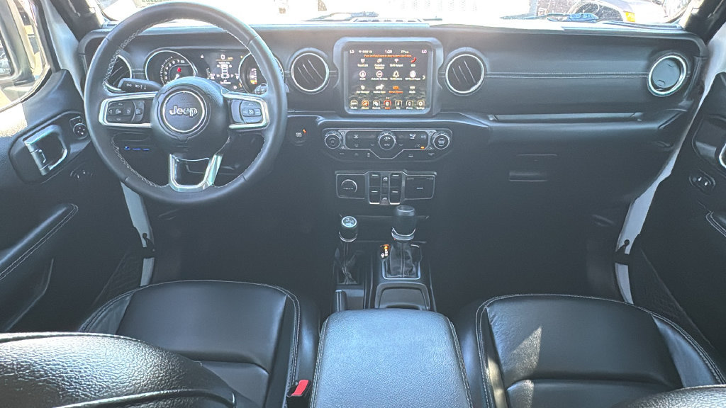 Used 2023 Jeep Wrangler Unlimited Sahara AWD/4WD image 20
