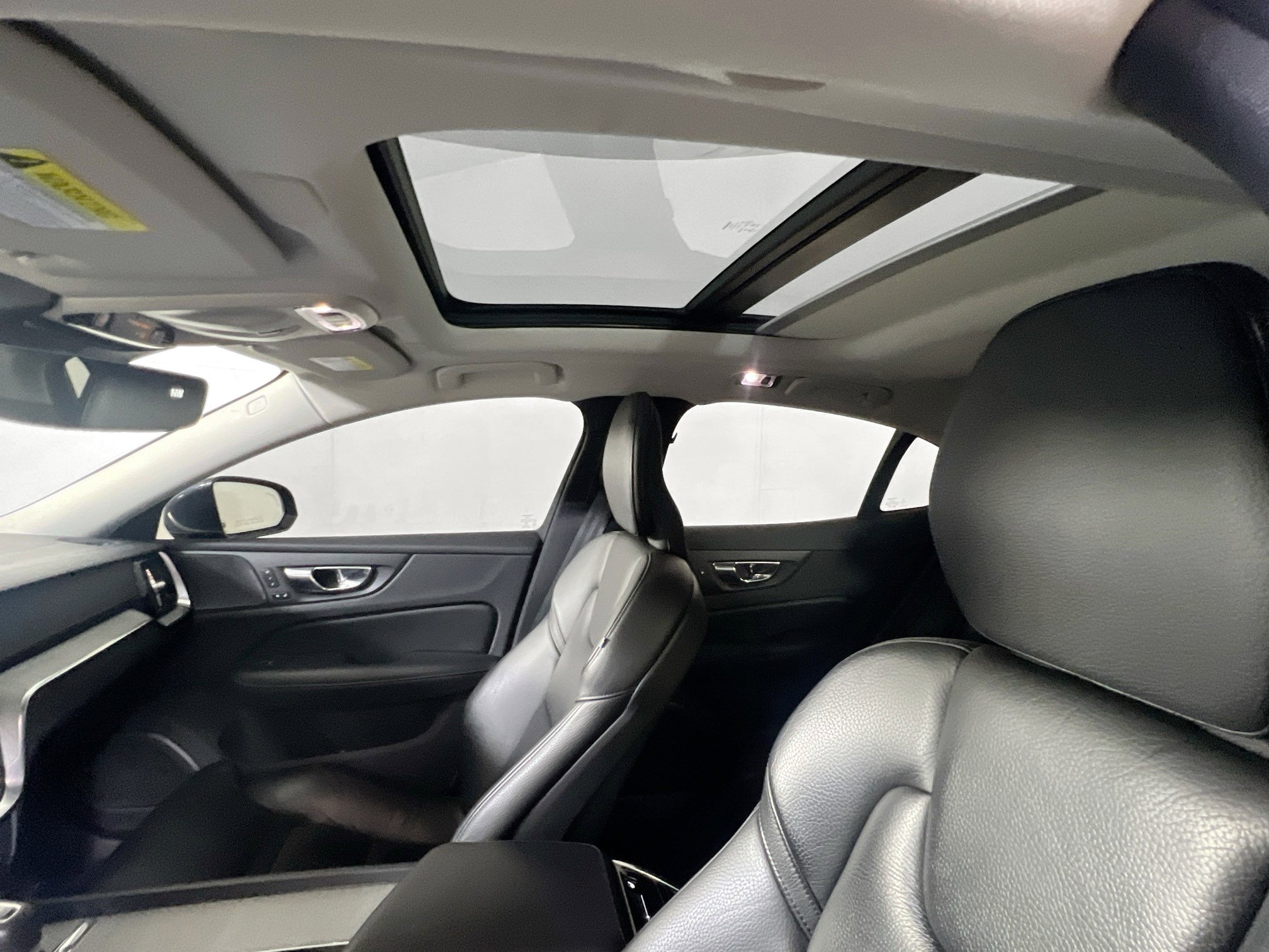 Used 2021 Volvo S60 T5 Inscription image 23