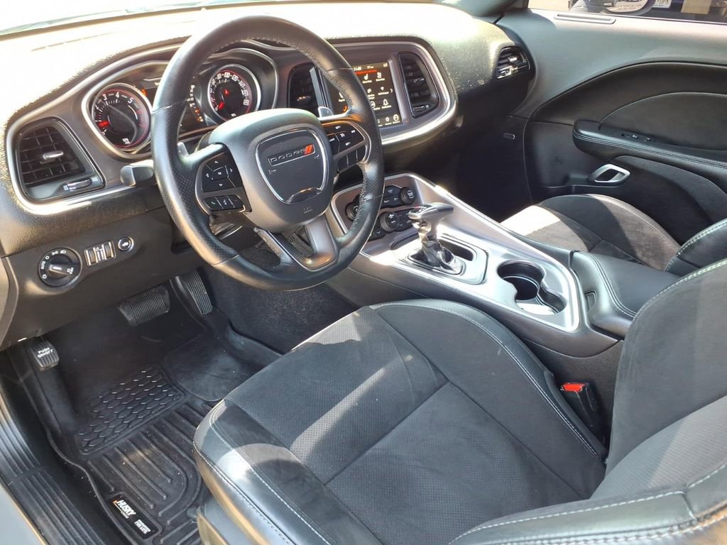 Used 2019 Dodge Challenger R/T Scat Pack w/ Plus Package RWD image 17