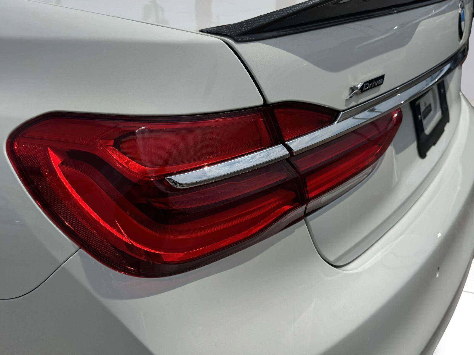Used 2016 BMW 750i xDrive AWD/4WD image 15