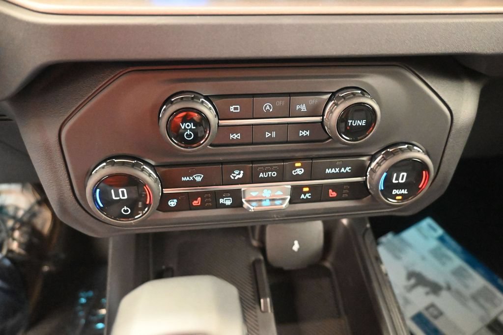 New 2026 Ford Bronco Outer Banks AWD/4WD image 3
