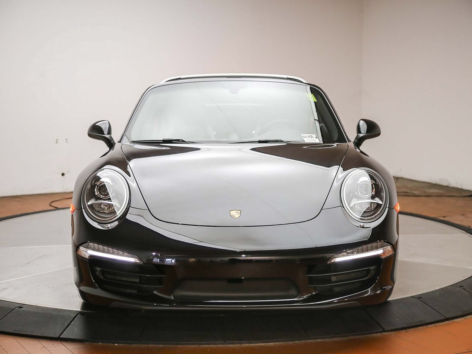 Used 2016 Porsche 911 Targa 4S AWD/4WD image 3