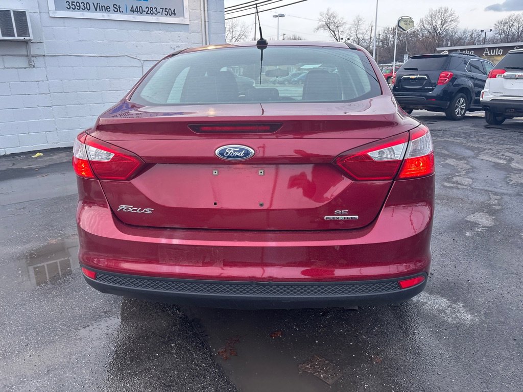 Used 2014 Ford Focus SE w/ SE Winter Package image 7