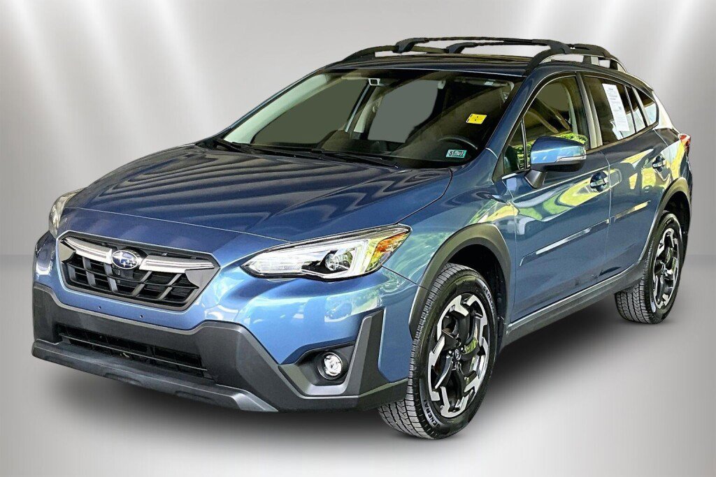 Certified 2022 Subaru Crosstrek 2.5i Limited w/ Moonroof Package 1 AWD/4WD image 3