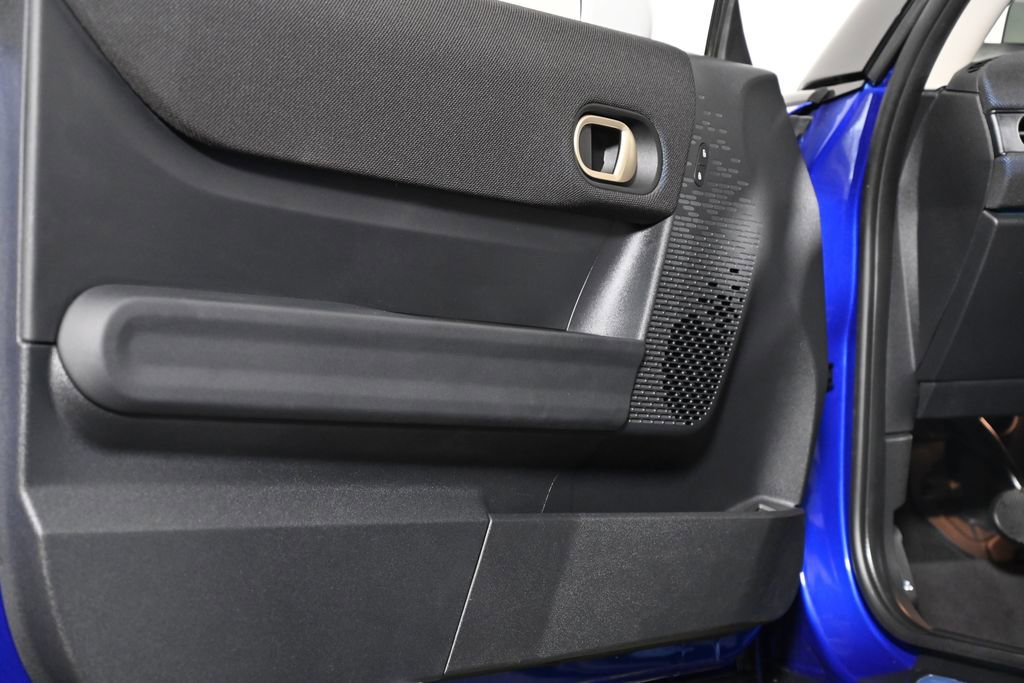 Certified 2025 MINI Cooper S image 32