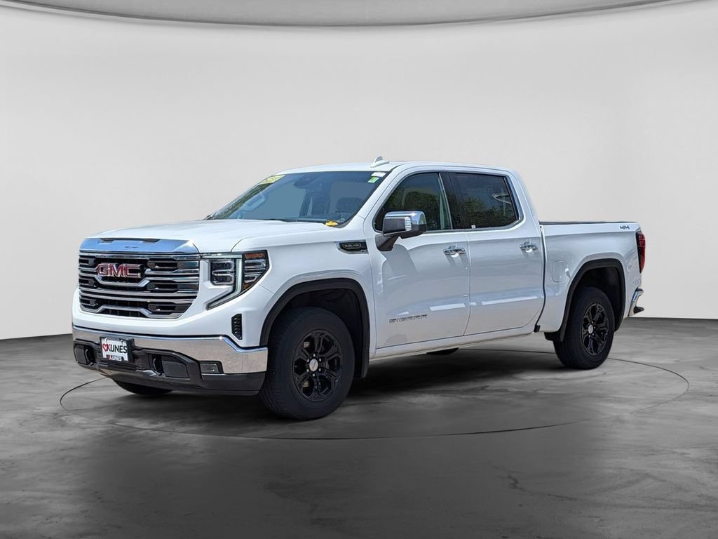 Used 2024 GMC Sierra 1500 SLT AWD/4WD image 4