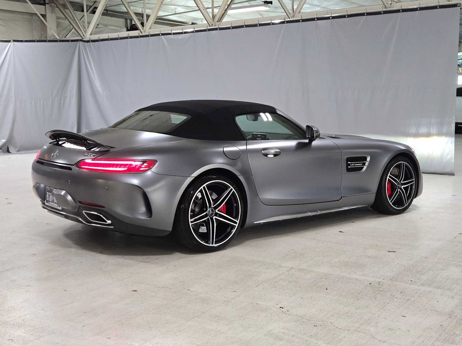 Used 2018 Mercedes-Benz AMG GT C image 3