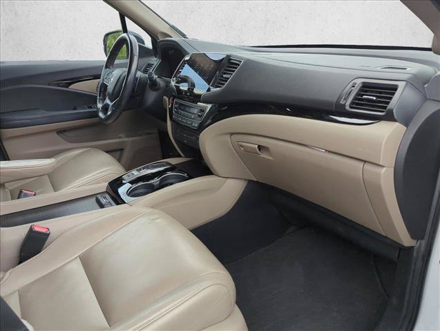 Used 2020 Honda Pilot Touring image 23