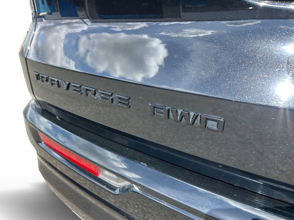 Used 2024 Chevrolet Traverse RS image 35
