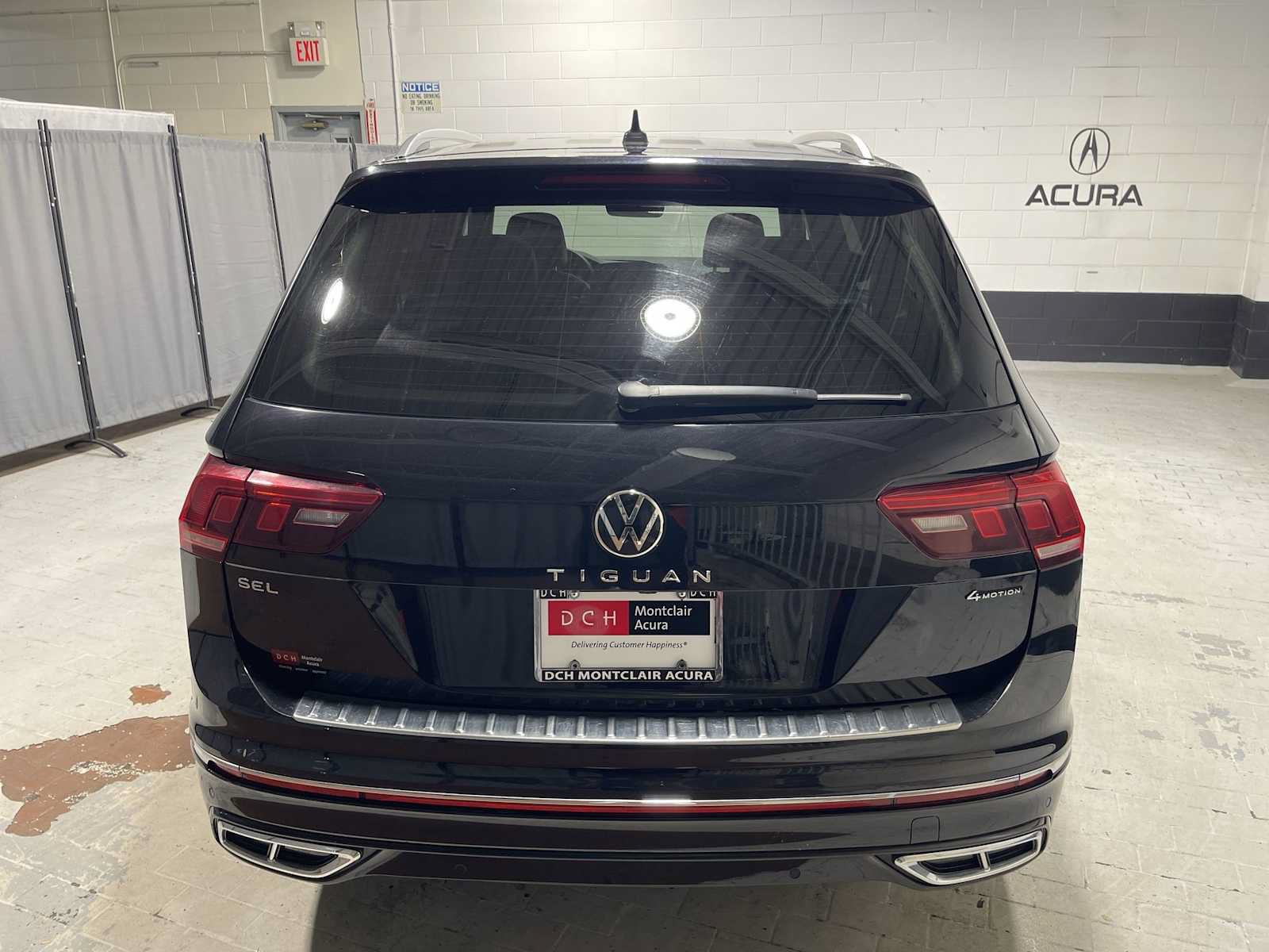 Used 2022 Volkswagen Tiguan SEL R-Line AWD/4WD image 5