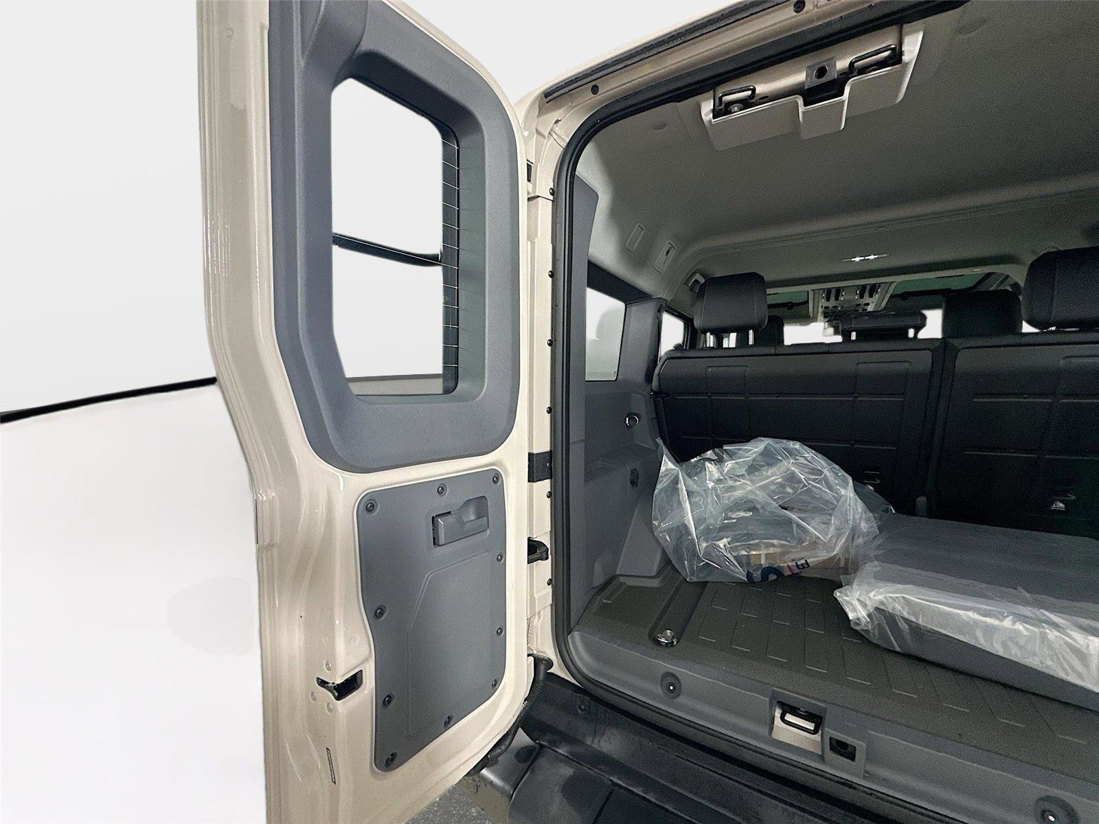 New 2025 INEOS Grenadier Fieldmaster Edition image 43