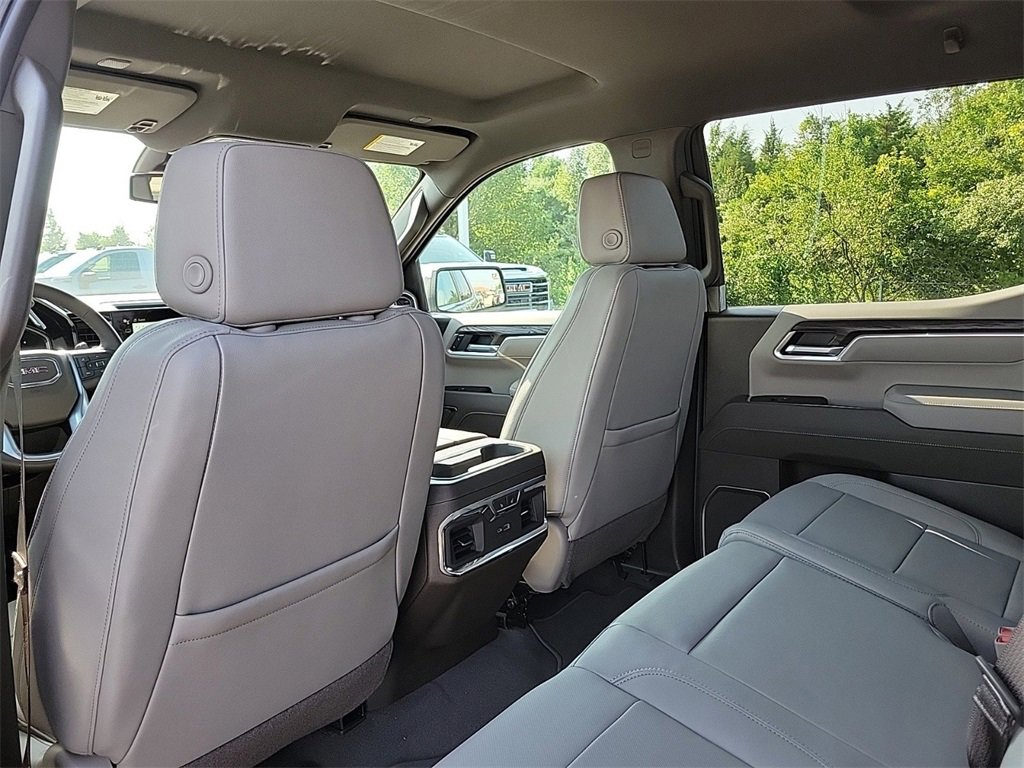New 2026 GMC Sierra 1500 SLT w/ SLT Convenience Package image 12