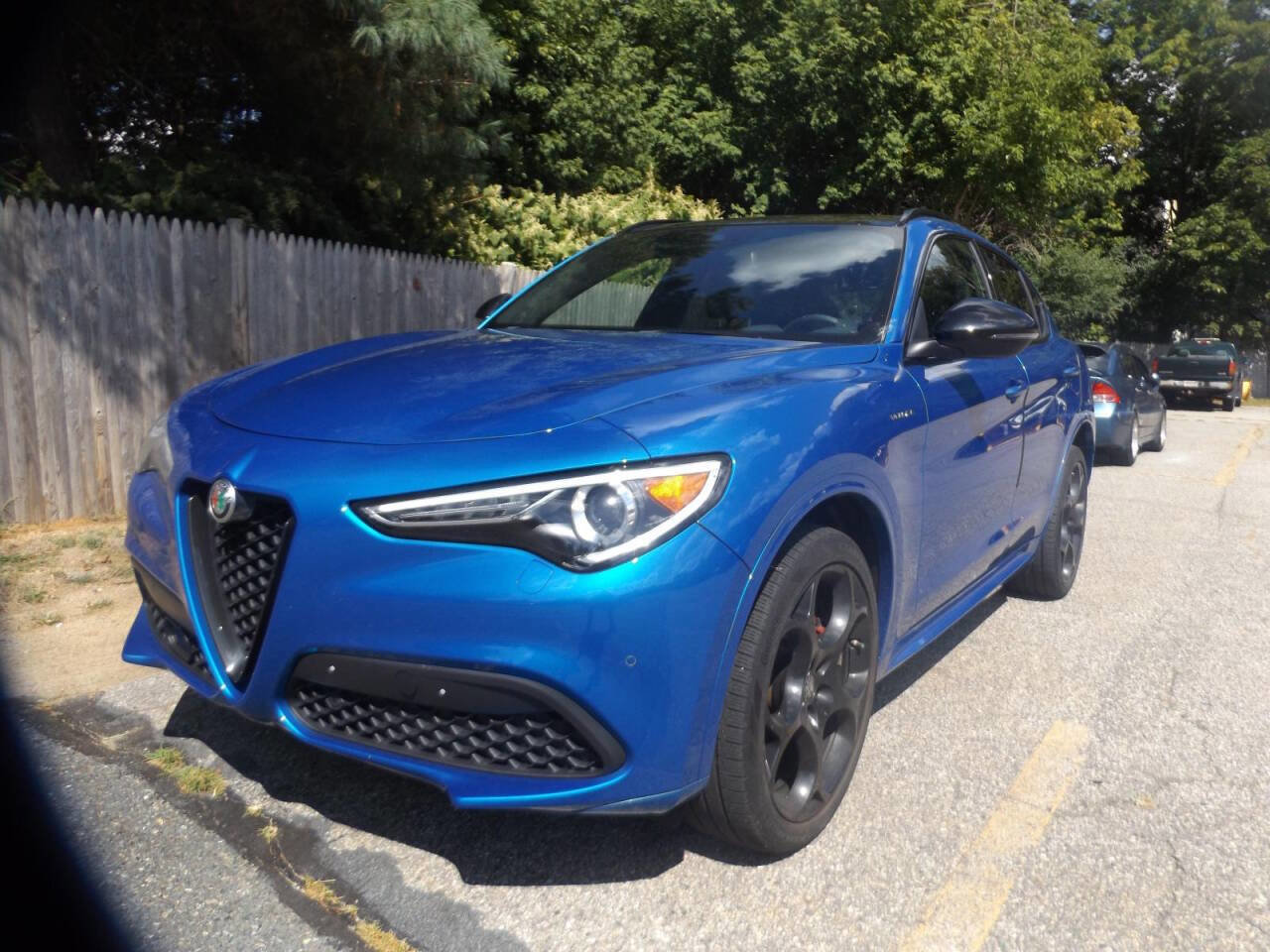 Used 2022 Alfa Romeo Stelvio Veloce image 1