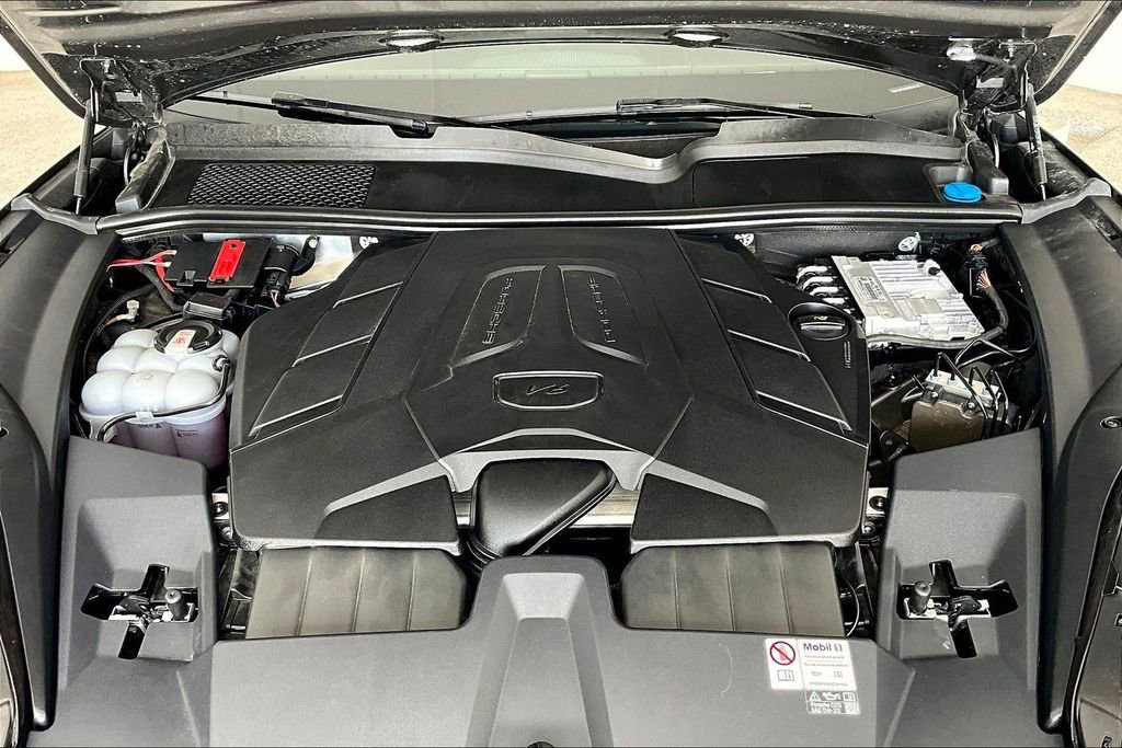 Used 2024 Porsche Cayenne image 13