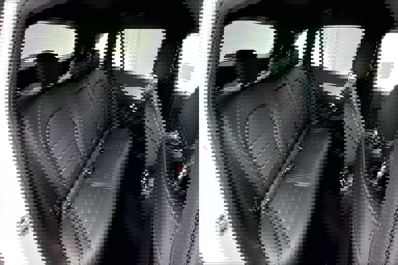 Used 2021 Mercedes-Benz GLC 300 image 17