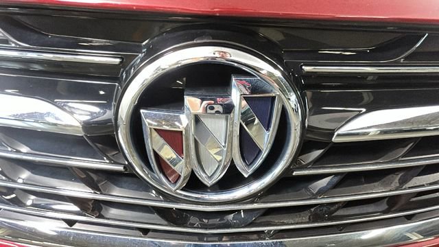 Used 2023 Buick Envision Essence FWD image 9