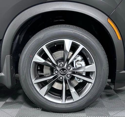 Certified 2026 INFINITI QX60 Pure w/ Cargo Package image 9