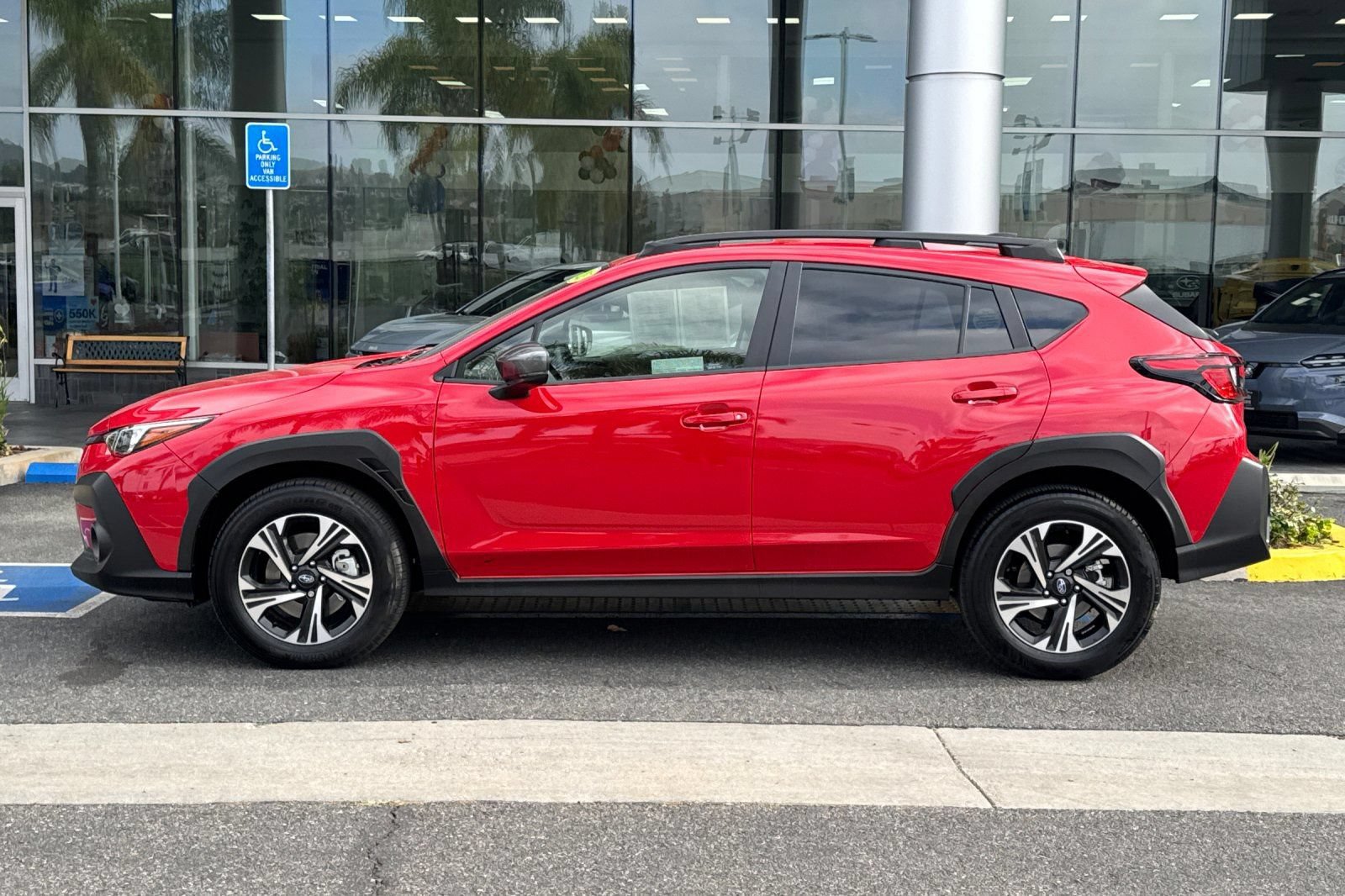 Certified 2025 Subaru Crosstrek 2.5i Premium AWD/4WD image 9