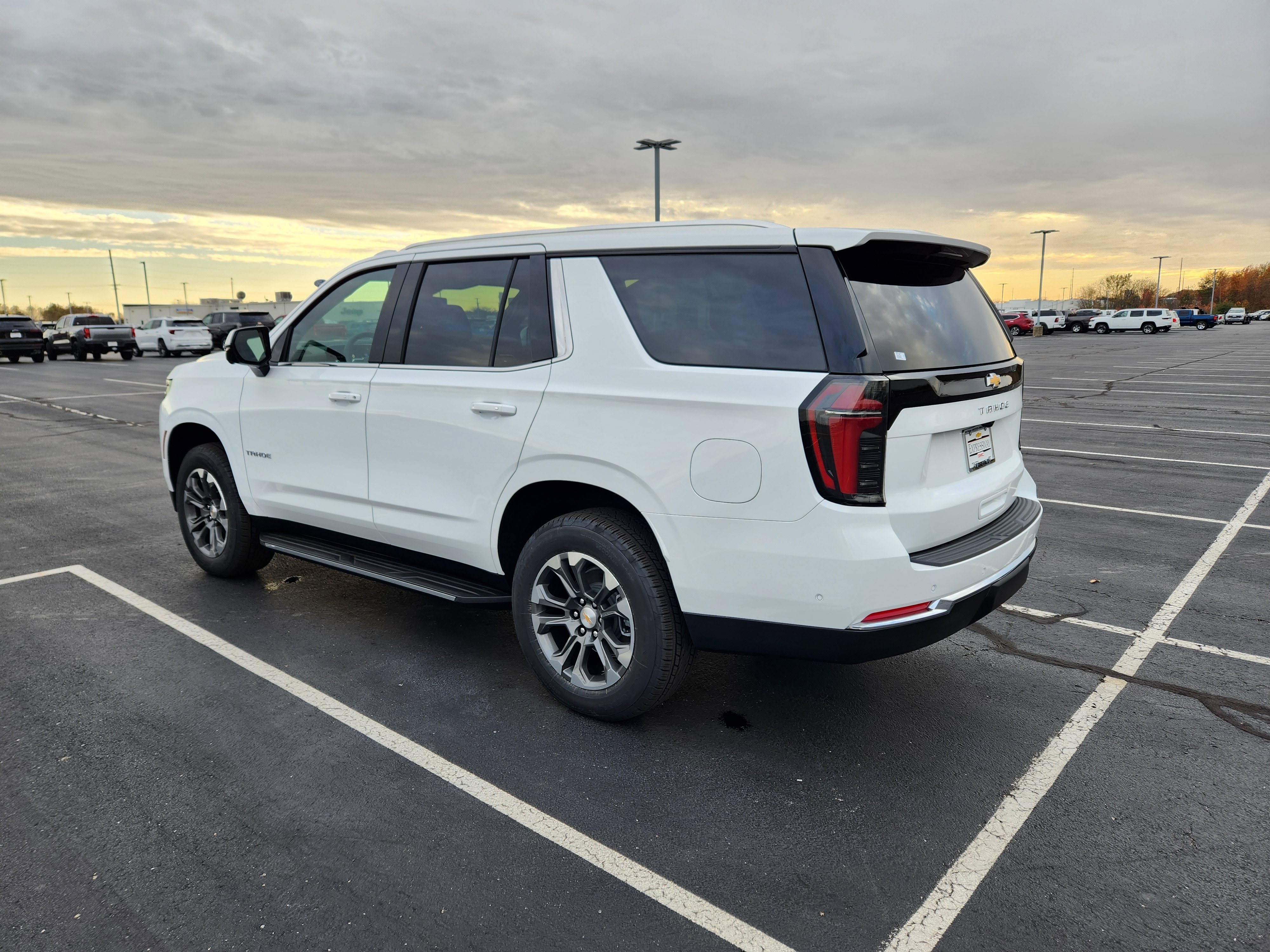 New 2026 Chevrolet Tahoe LS image 3