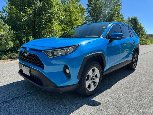 Used 2019 Toyota RAV4 XLE w/ Convenience Package AWD/4WD video 1