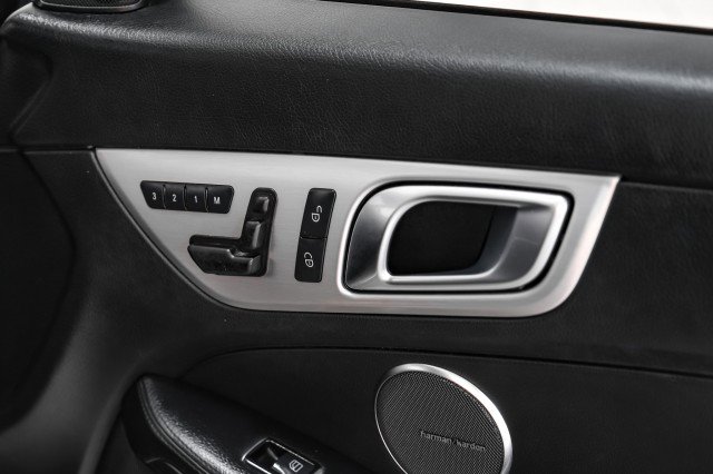 Used 2014 Mercedes-Benz SLK 250 image 41