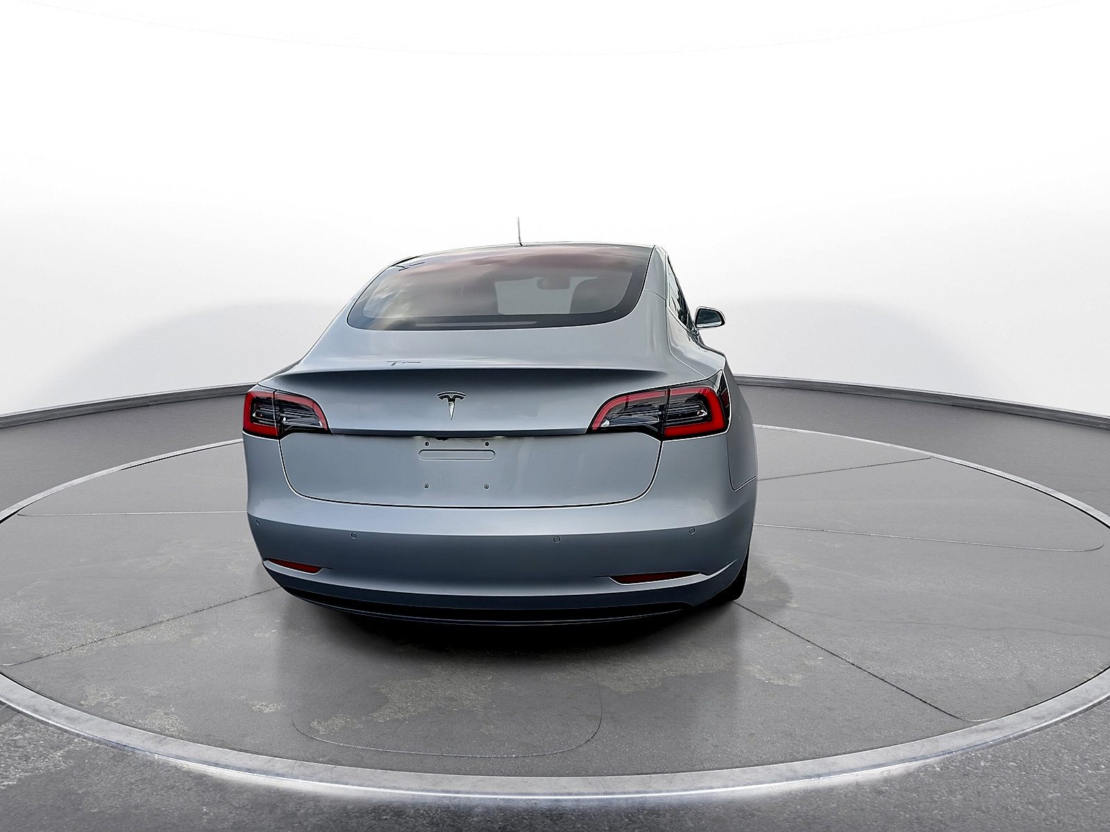 Used 2018 Tesla Model 3 Long Range RWD image 7