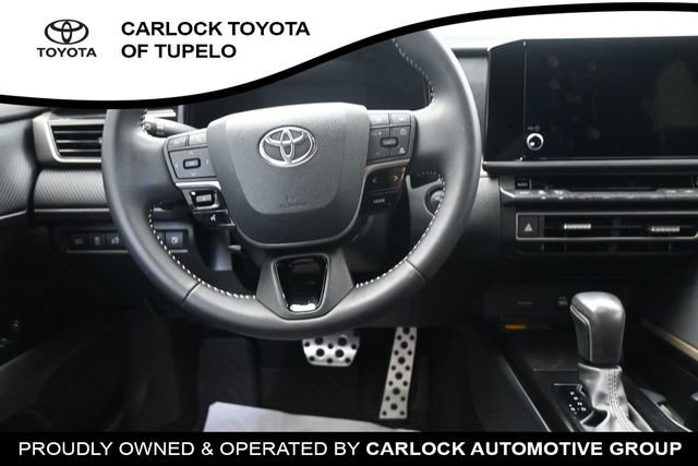 Used 2025 Toyota Camry SE FWD image 27