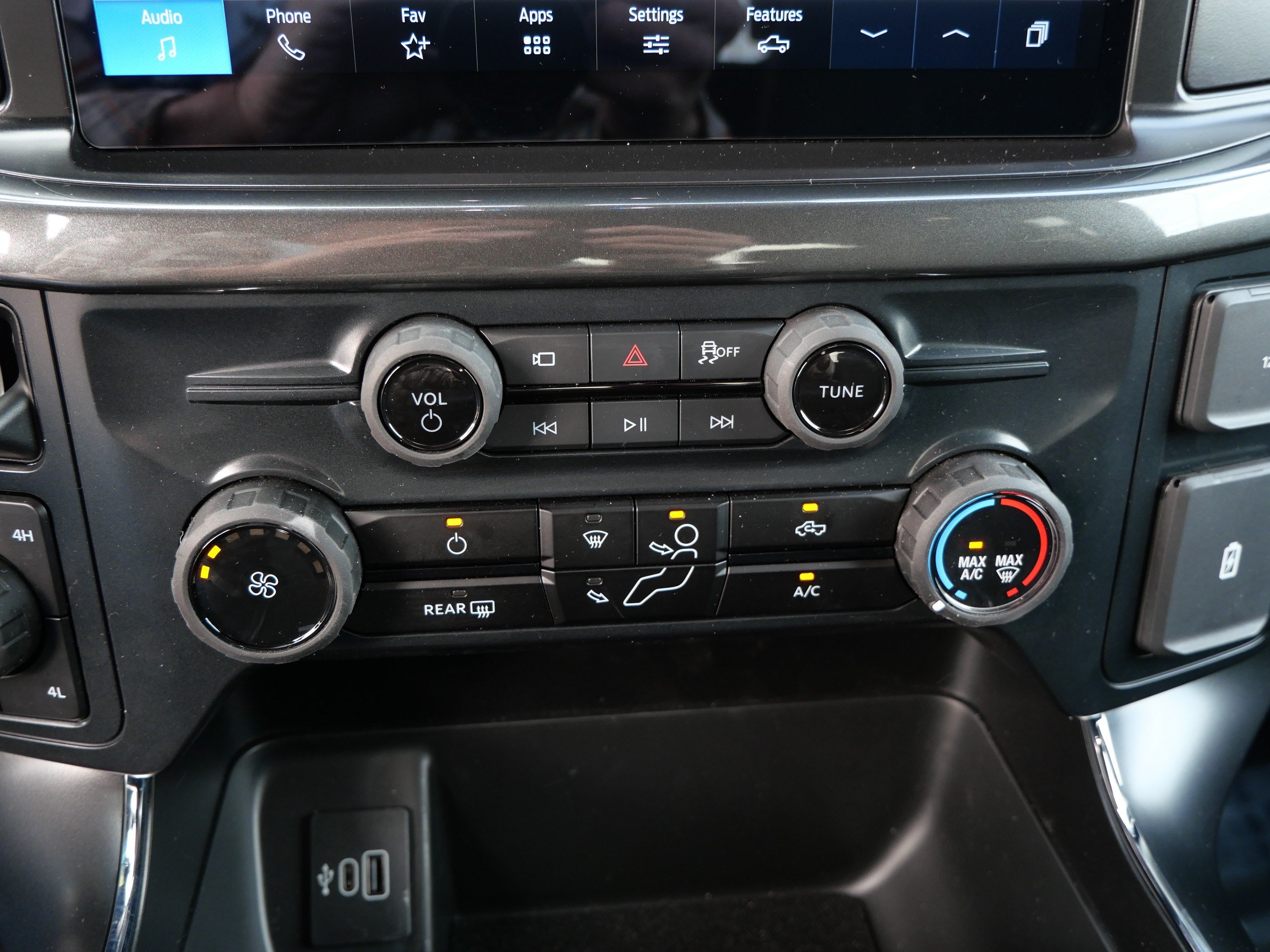 Used 2026 Ford F150 STX w/ F-150 LOBO Package AWD/4WD image 23