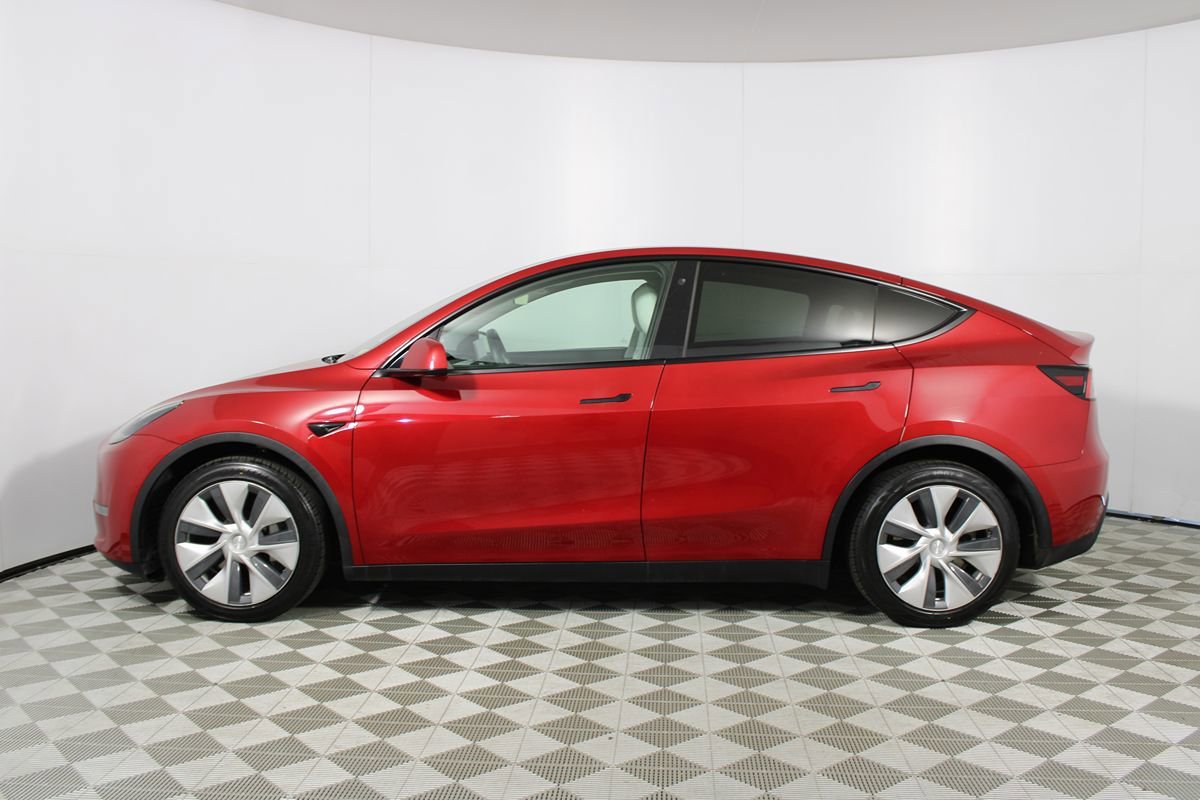Used 2021 Tesla Model Y Long Range AWD/4WD image 29