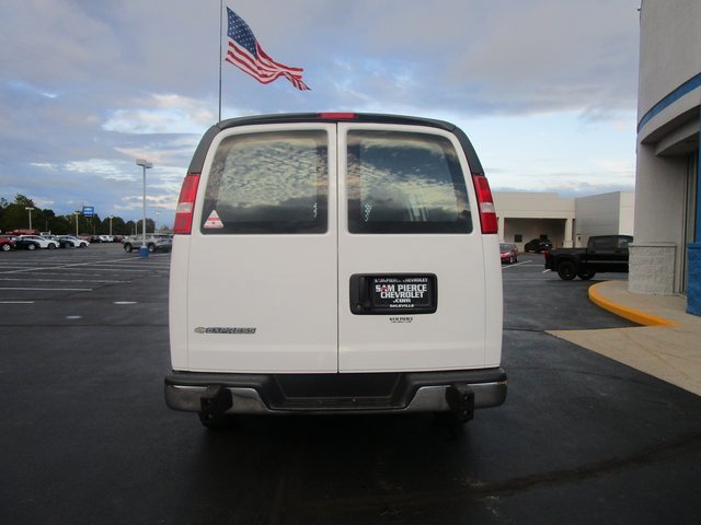Used 2023 Chevrolet Express 2500 w/ Driver Convenience Package image 4