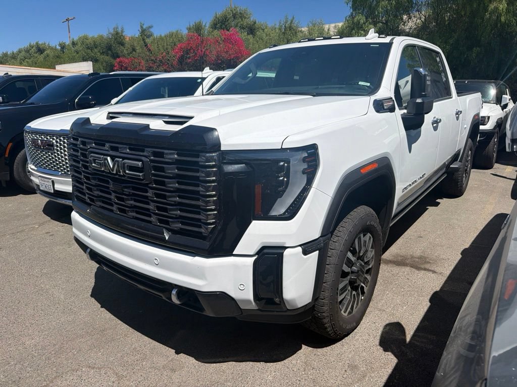Used 2025 GMC Sierra 3500 Denali Ultimate AWD/4WD image 1