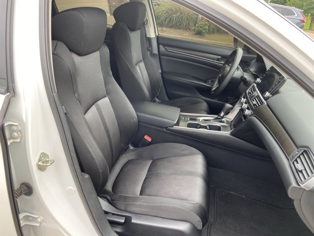 Used 2018 Honda Accord EX image 16