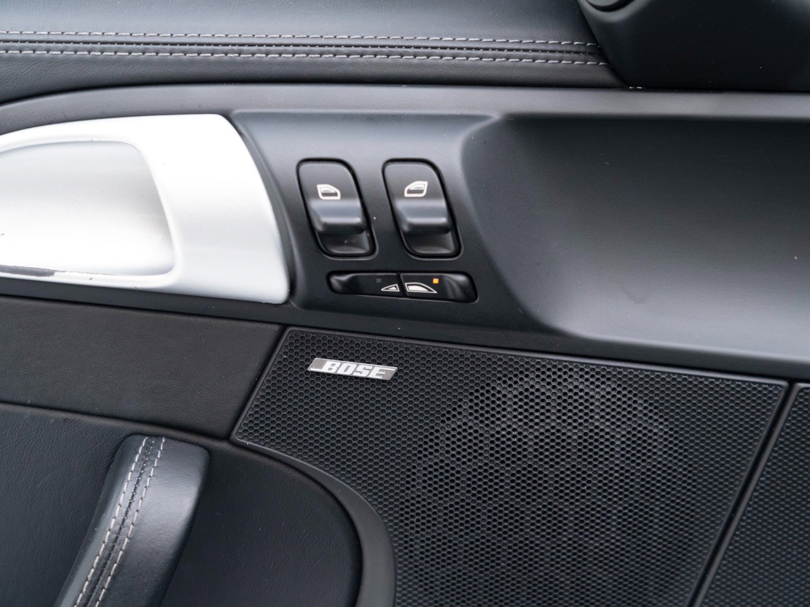 Used 2012 Porsche 911 Carrera 4 GTS image 25