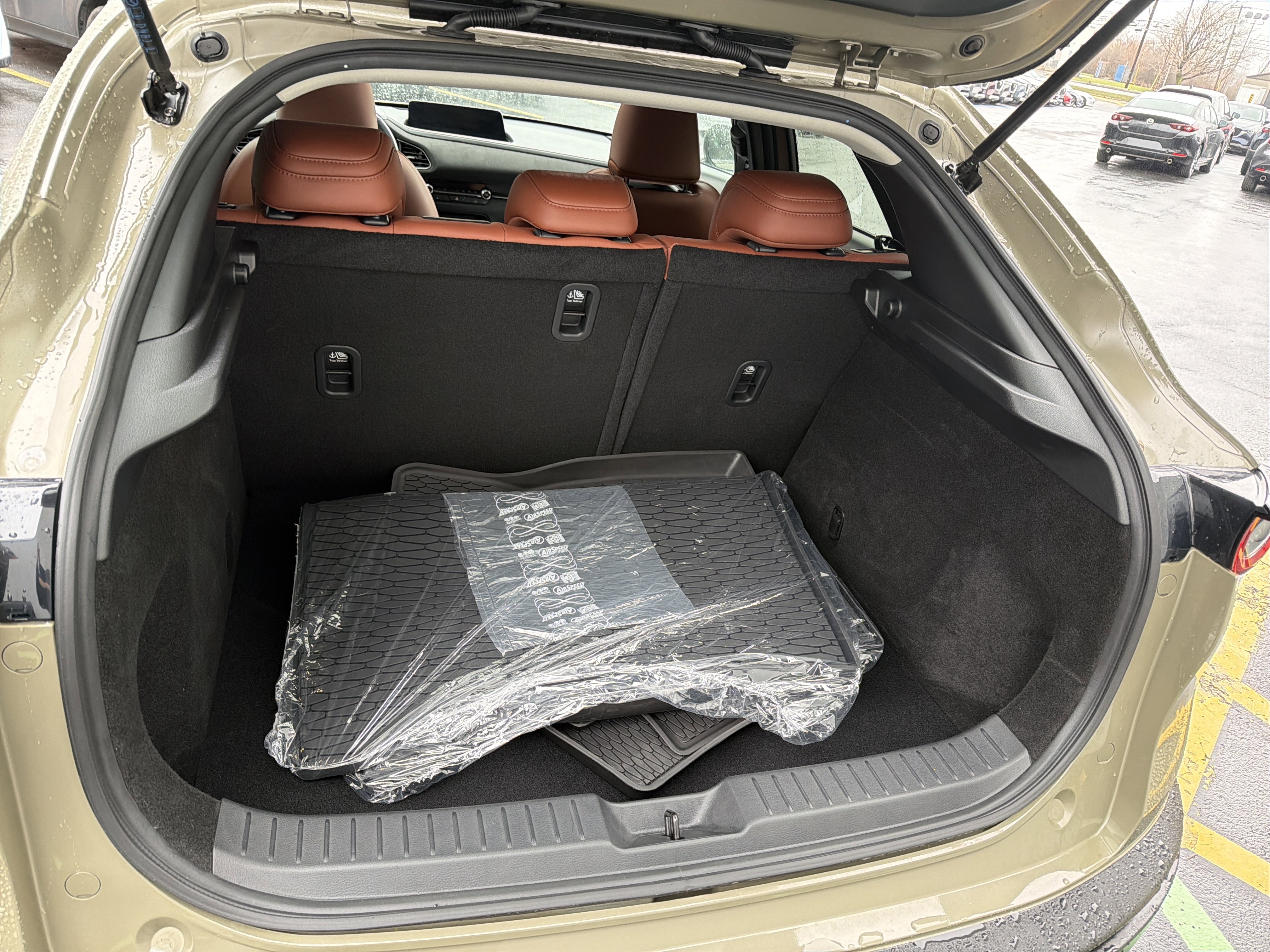 Used 2025 MAZDA CX-30 Carbon image 24